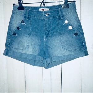 Lei denim shorts